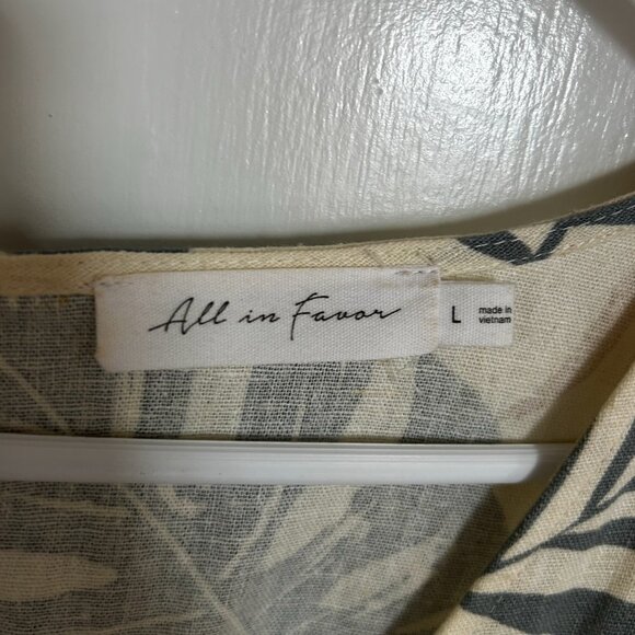 All In Favor Tropical Print Romper – Size Large | Nordstrom | Short Sleeve Wrap - Picture 3 of 6